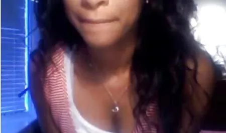 شگفت انگیز BBW ESCORT FUCKS سکس سه نفره وحشی DILDO