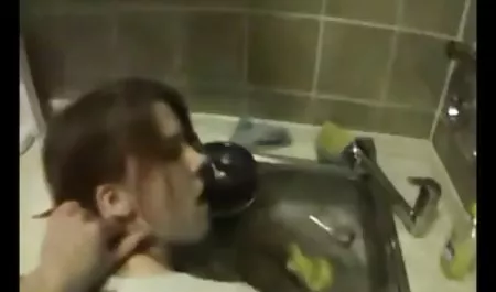 اسباب بازی های جنسی نیکی بنز استمناء سکس سه نفره وحشی