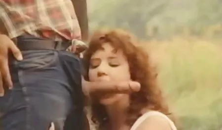 MILF سکس یه نفره چاق در خانه واقعی