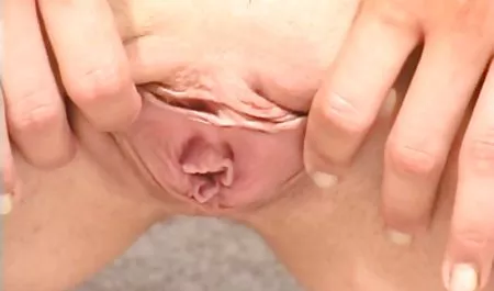 دختر سکس ۳ نفره fucks در صورتی